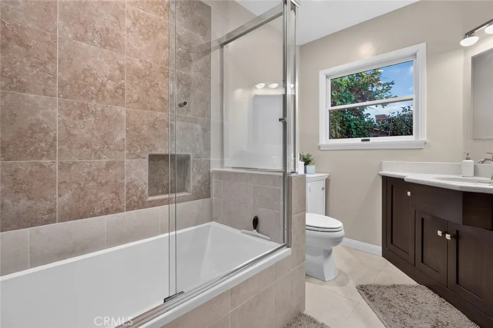 1321 Graynold Glendale, CA 91202