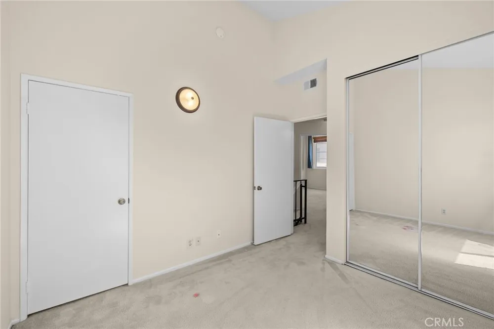528 E. San Jose Ave #110 Burbank, CA 91501