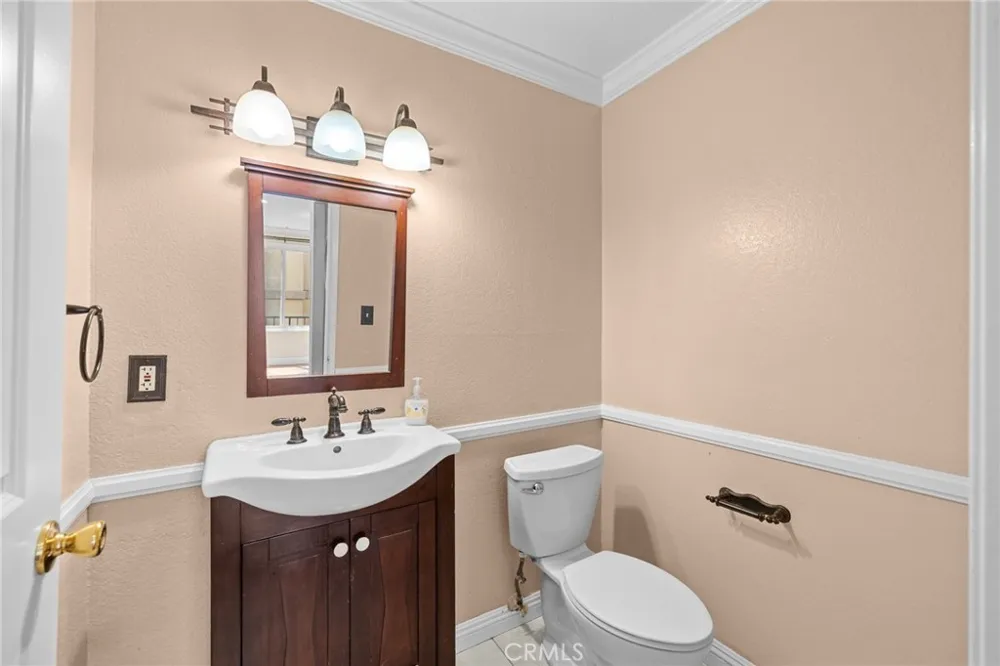 528 E. San Jose Ave #110 Burbank, CA 91501