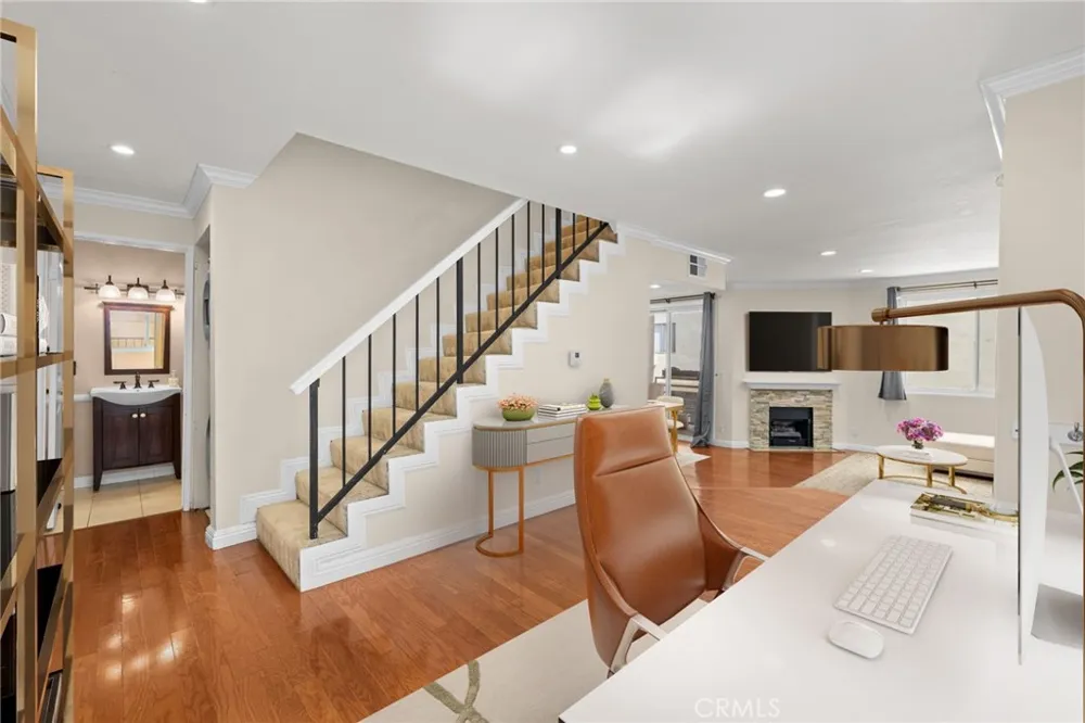 528 E. San Jose Ave #110 Burbank, CA 91501
