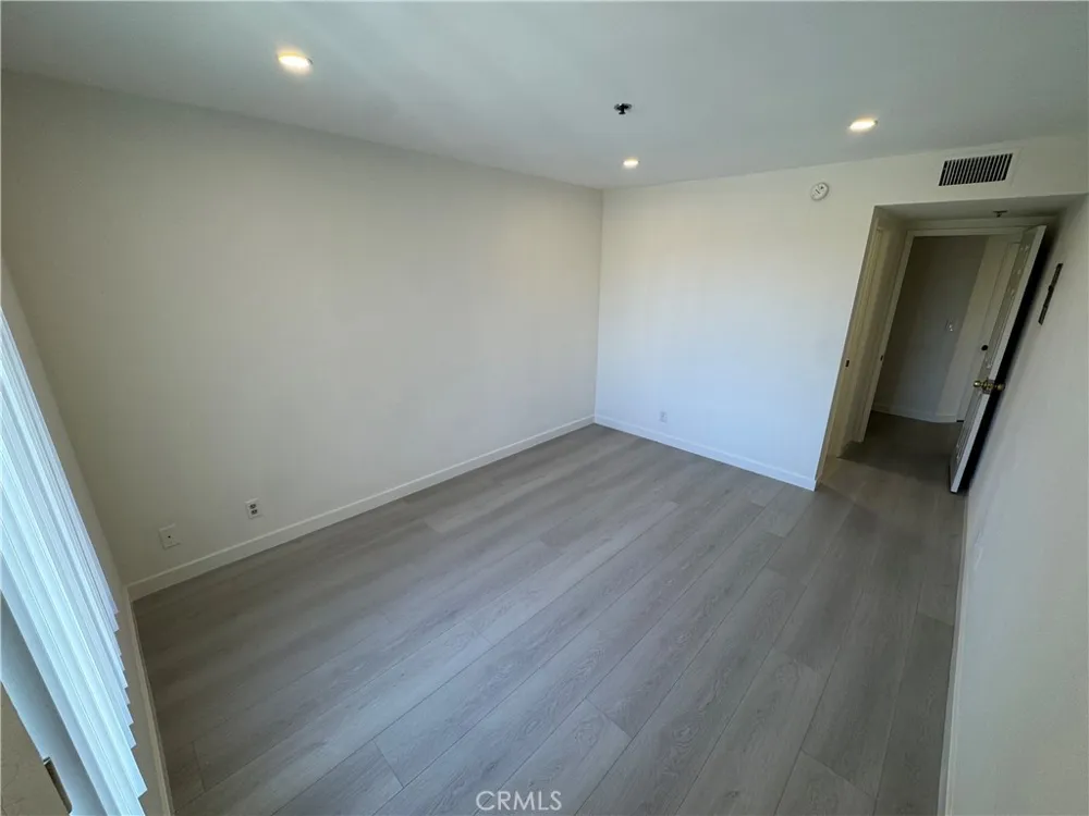 2616 Canada #302 Glendale, CA 91208