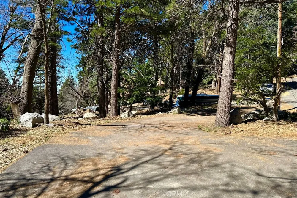 Lakeview Drive Rimforest, CA 92378