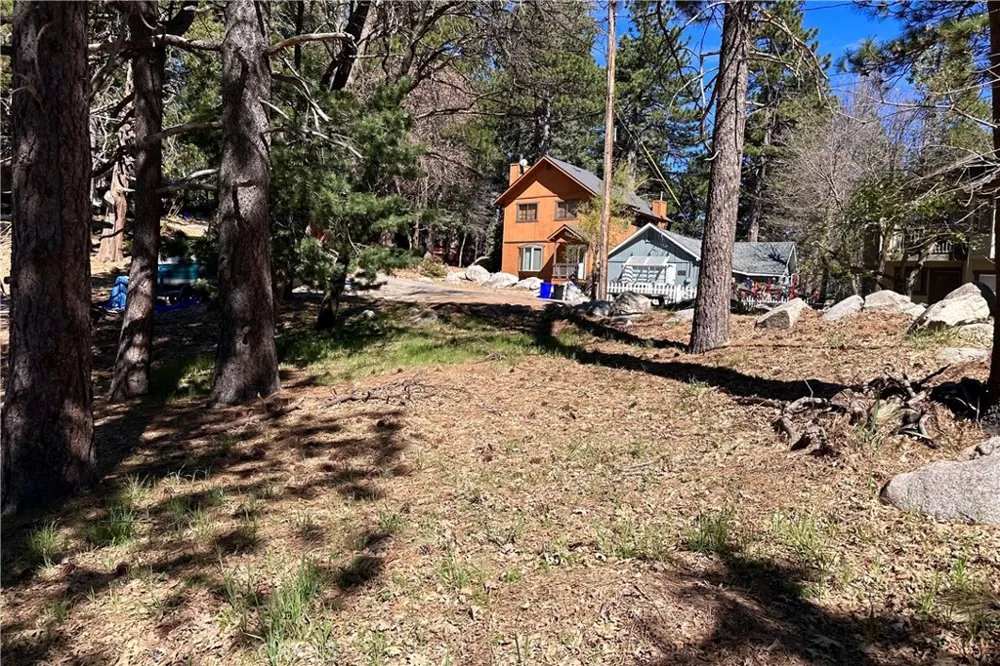 Lakeview Drive Rimforest, CA 92378