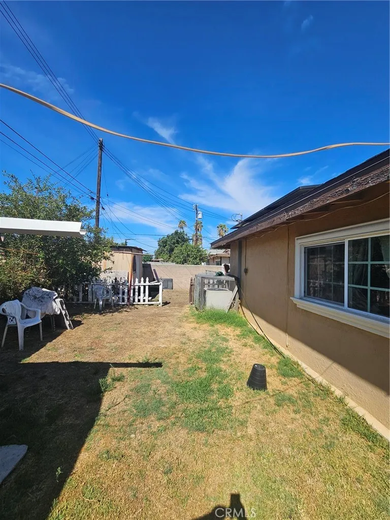 14636 Demblon Baldwin Park, CA 91706