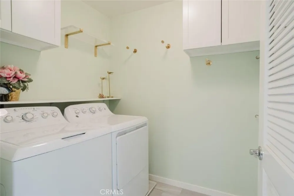 1018 Newberry Lane Claremont, CA 91711