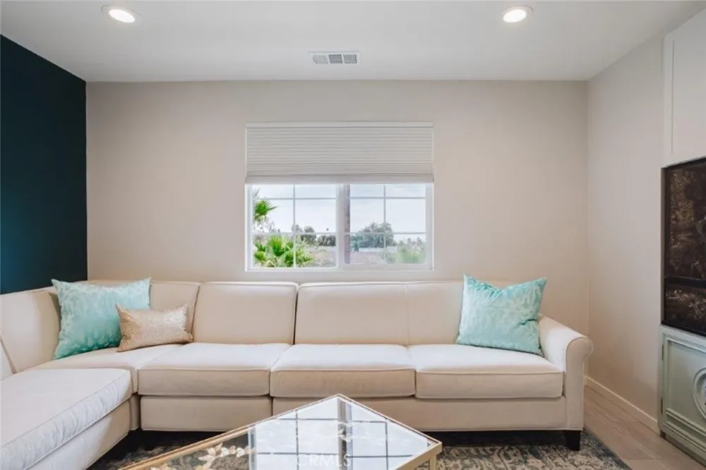 1018 Newberry Lane Claremont, CA 91711