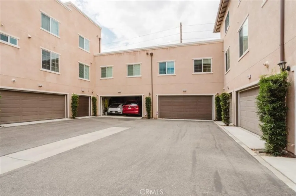 1018 Newberry Lane Claremont, CA 91711