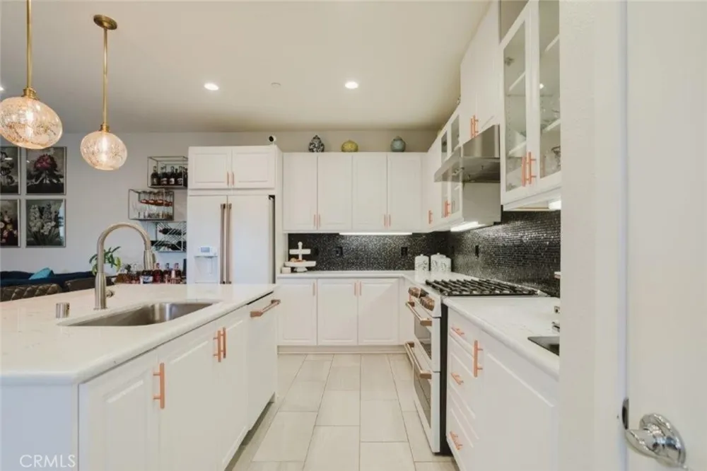 1018 Newberry Lane Claremont, CA 91711