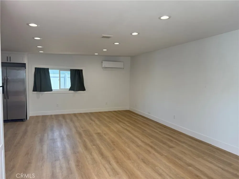 1395 3rd La Verne, CA 91750