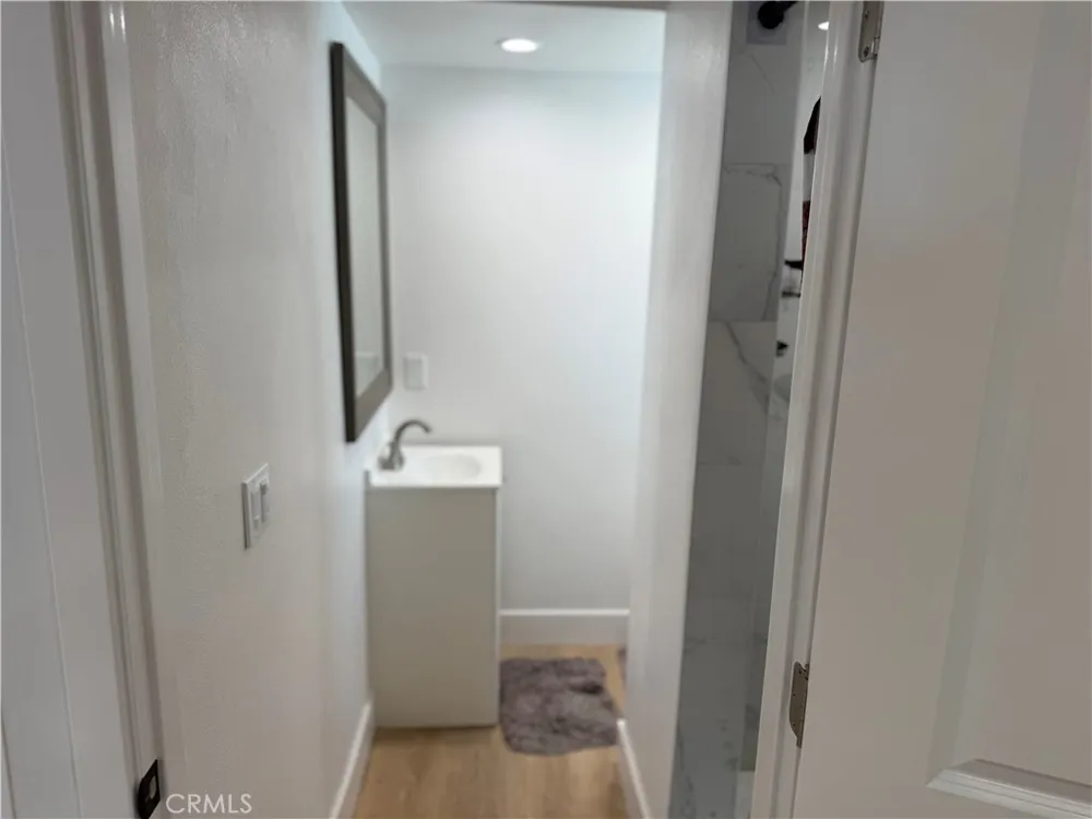 1395 3rd La Verne, CA 91750