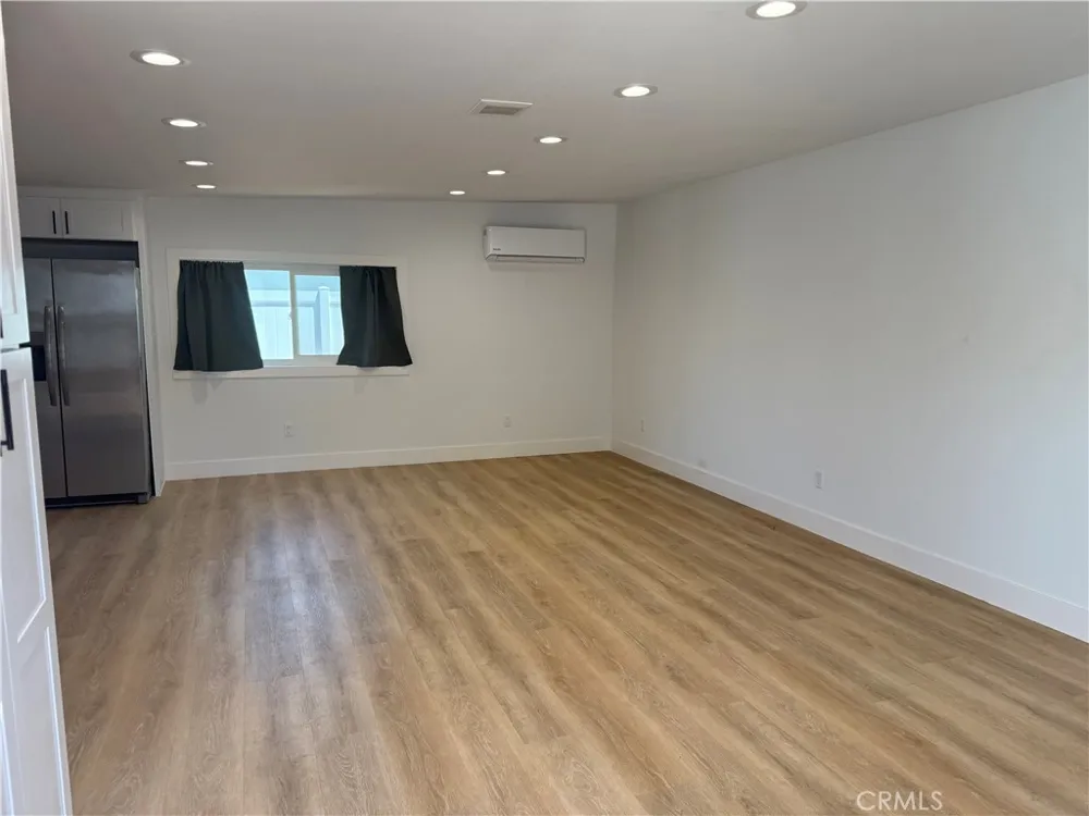 1395 3rd La Verne, CA 91750