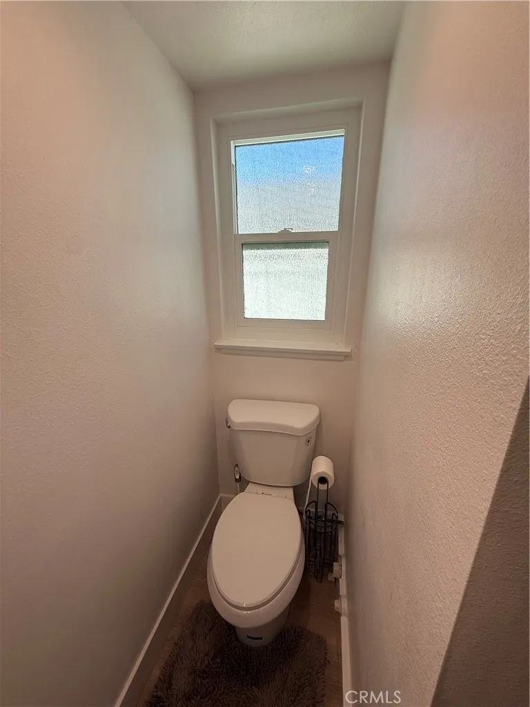 1395 3rd La Verne, CA 91750