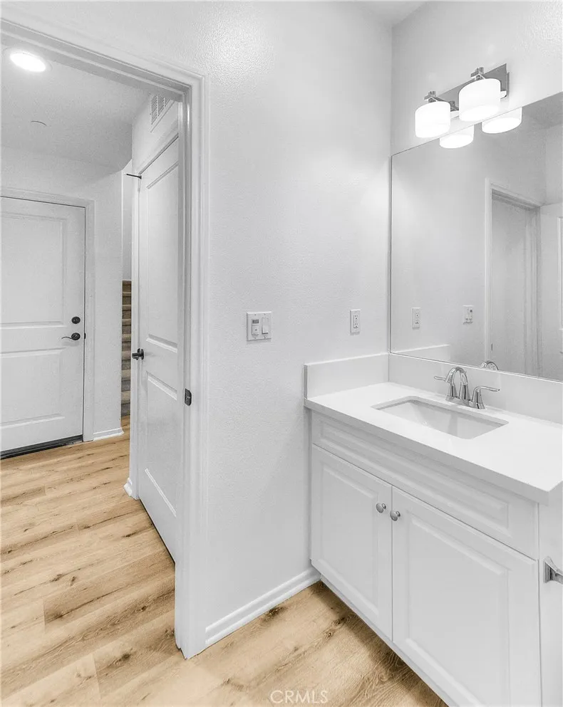 3440 E Santa Clara Ontario, CA 91761