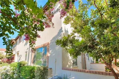 3440 E Santa Clara
