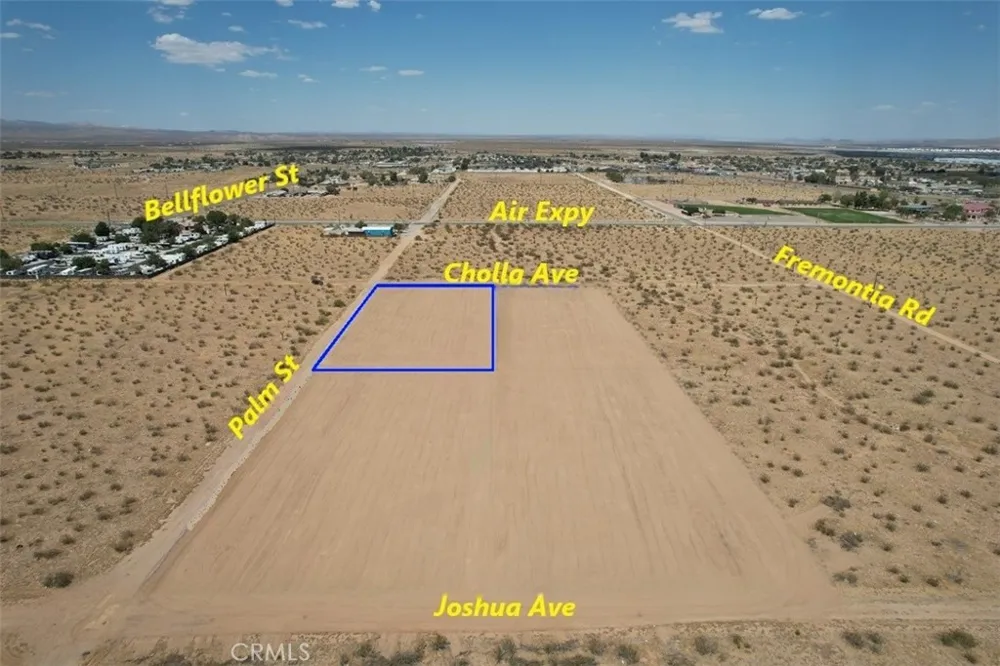 21 Palm Street Adelanto, CA 92301