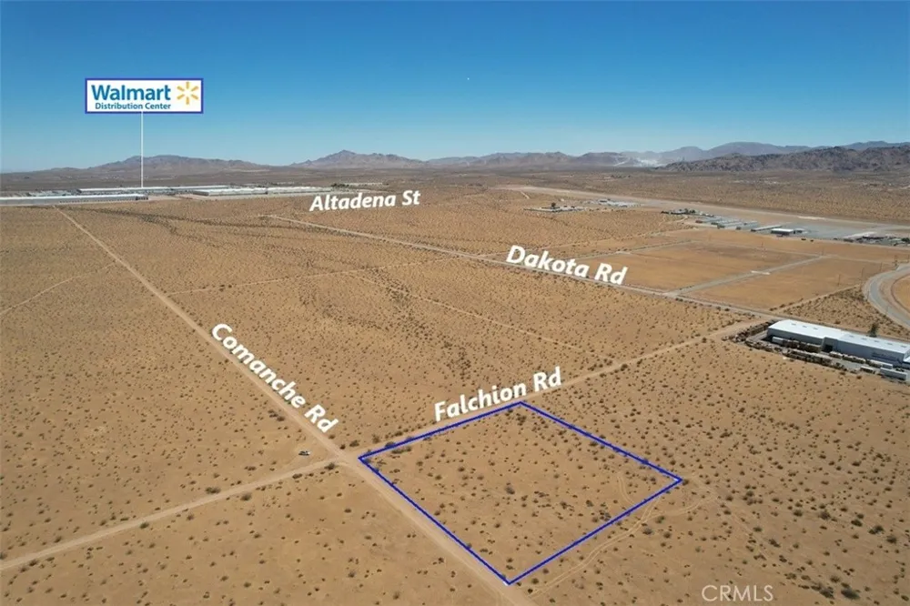 8 Falchion Road Apple Valley, CA 92307
