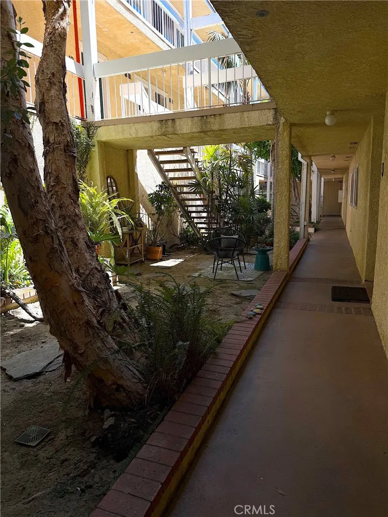 4807 Beck Avenue #4 Valley Village, CA 91601
