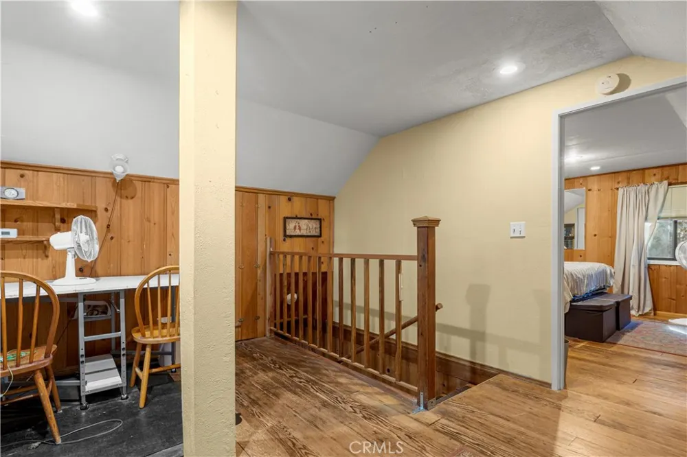 964 Chateau Drive Crestline, CA 92325