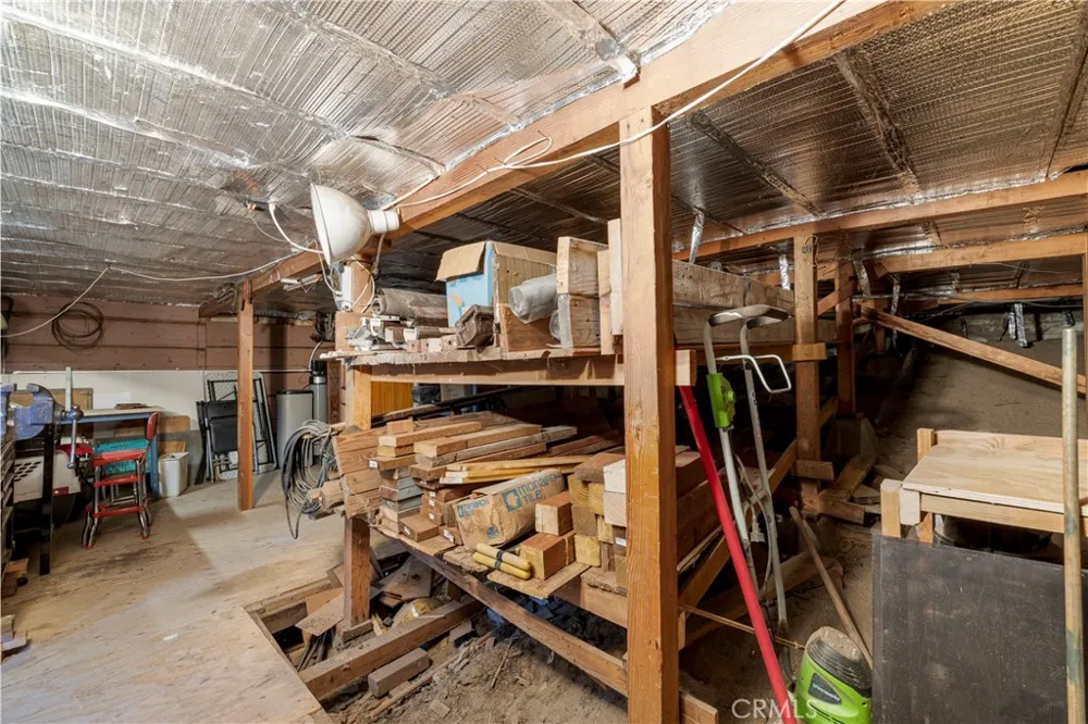 964 Chateau Drive Crestline, CA 92325