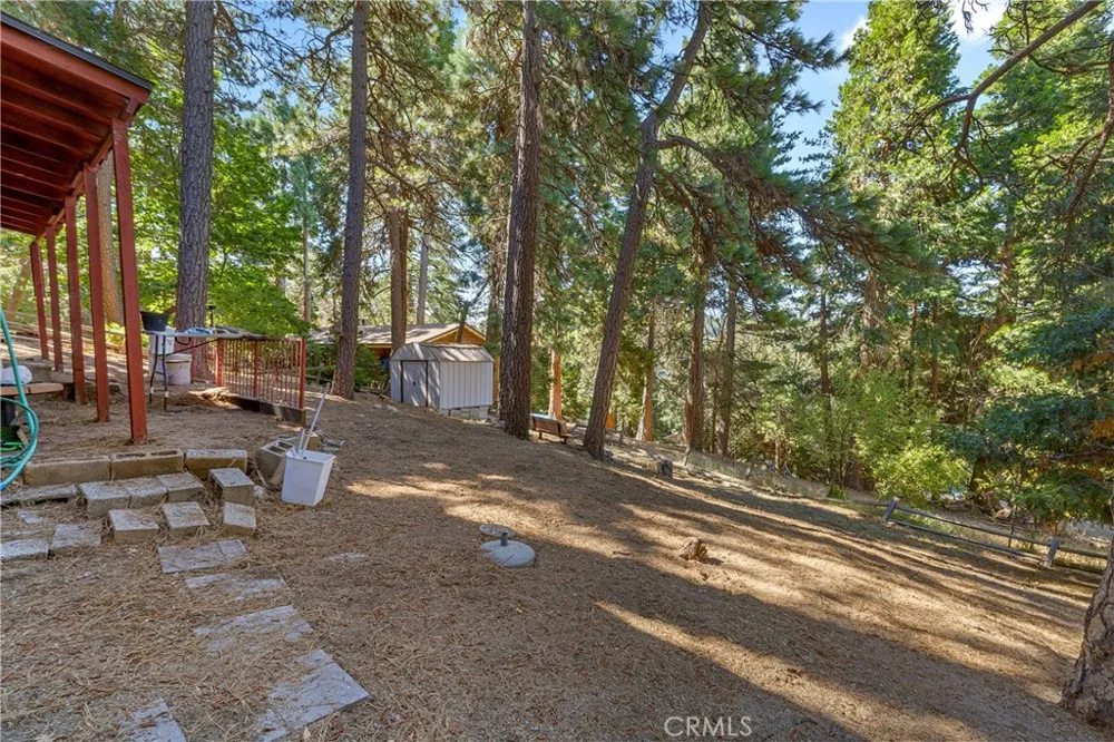 964 Chateau Drive Crestline, CA 92325