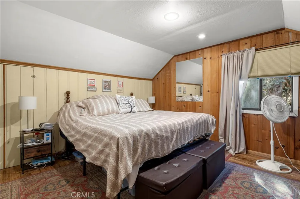 964 Chateau Drive Crestline, CA 92325
