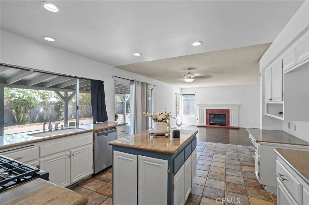 14710 Ponderosa Ranch Victorville, CA 92392