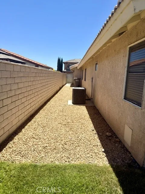 17980 Lakeview Victorville, CA 92395