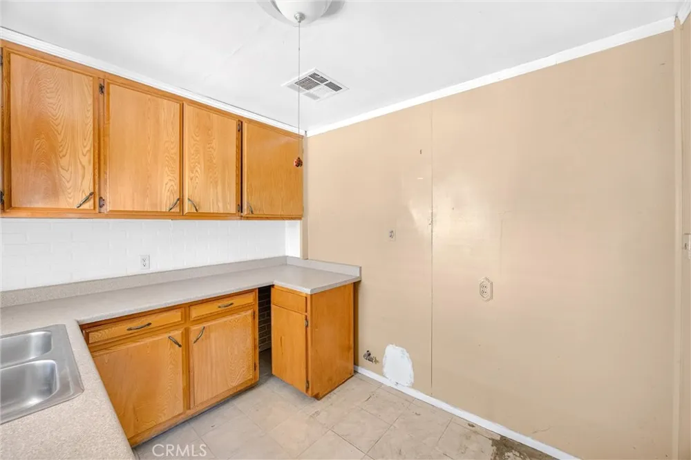 3343 Otono Court San Bernardino, CA 92407