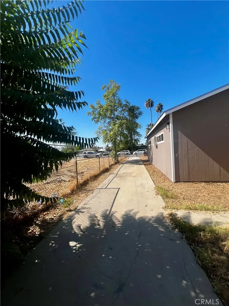 1322 Quincy Bakersfield, CA 93305