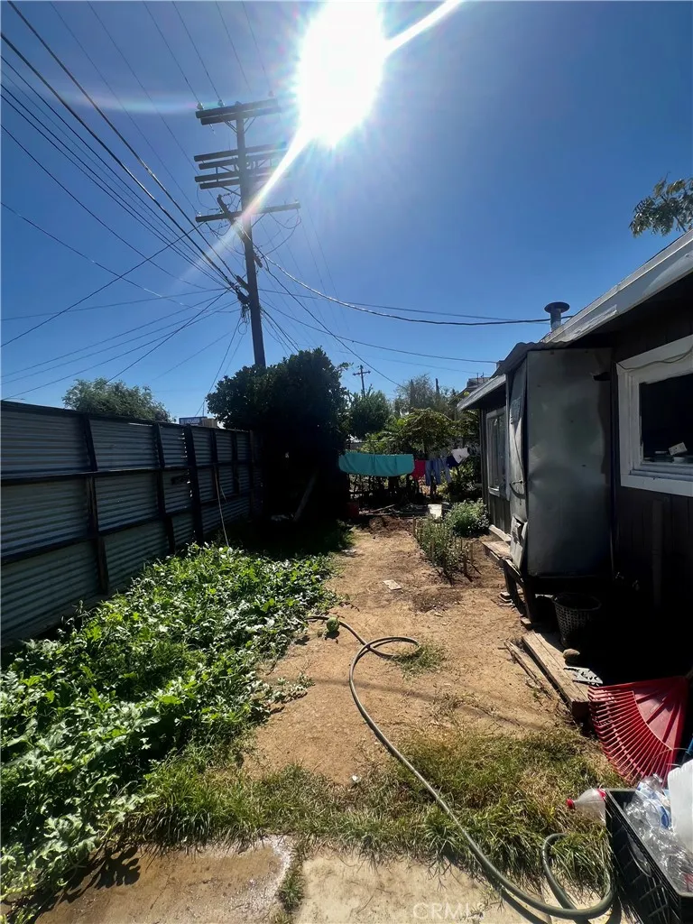 1322 Quincy Bakersfield, CA 93305