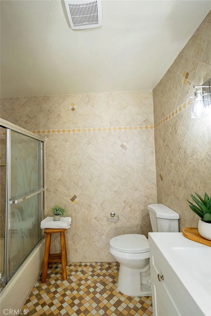 5720 Owensmouth Avenue #131 Woodland Hills, CA 91367