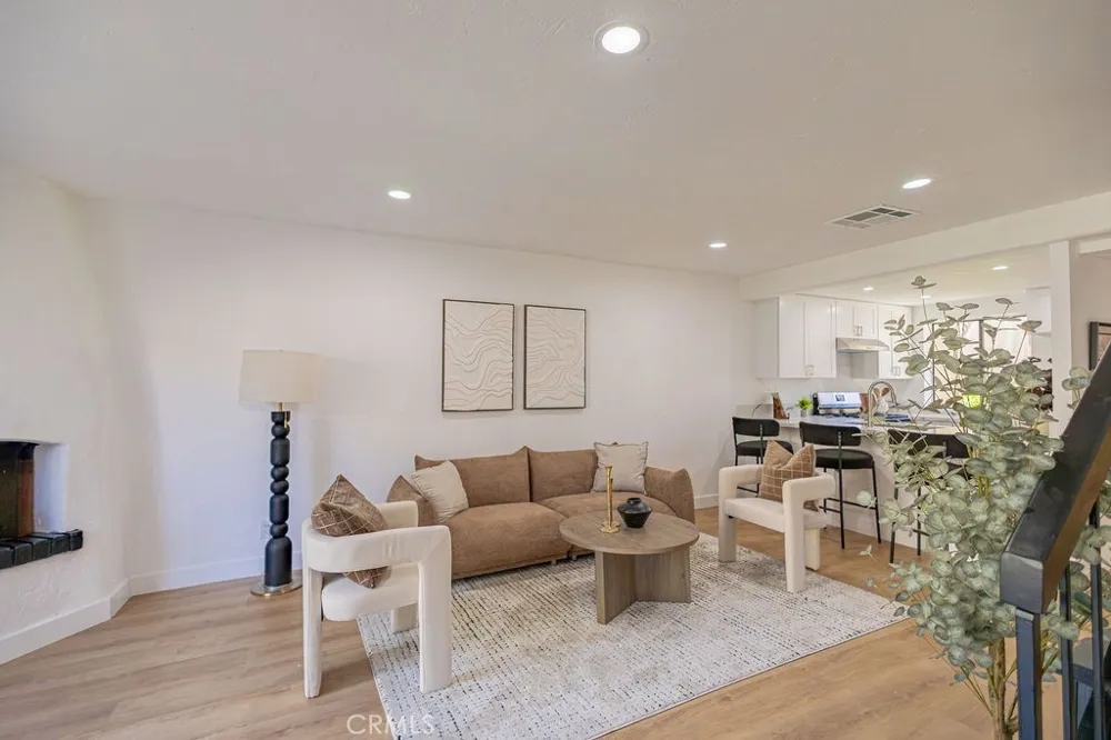 5720 Owensmouth Avenue #131 Woodland Hills, CA 91367