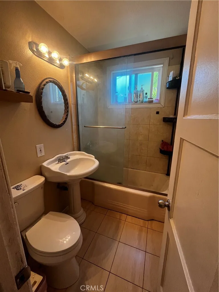 1609 W 166th Compton, CA 90220