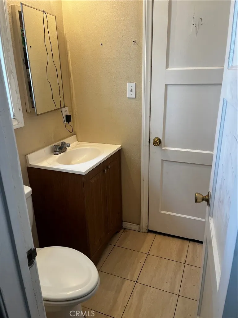 1609 W 166th Compton, CA 90220