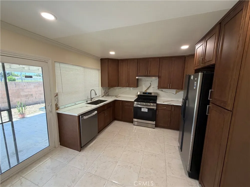 11510 Bertha Cerritos, CA 90703