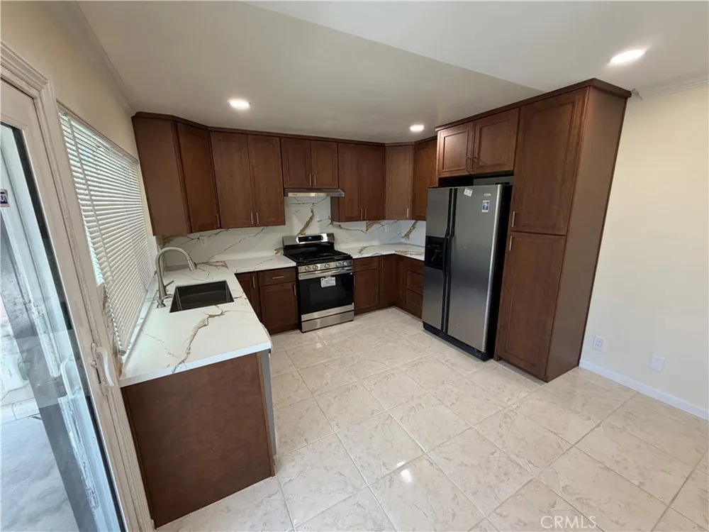 11510 Bertha Cerritos, CA 90703