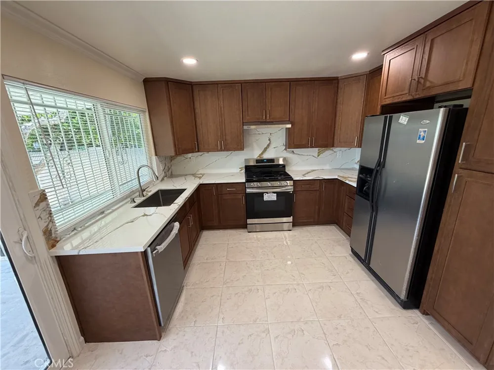 11510 Bertha Cerritos, CA 90703