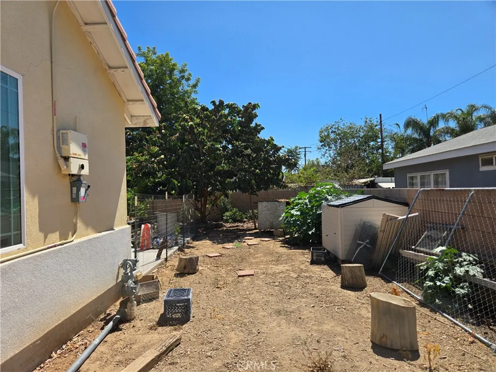 7961 Pedley San Bernardino, CA 92410