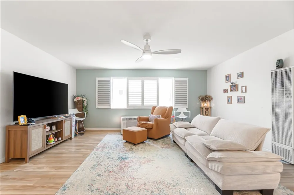 2890 E Artesia #60 Long Beach, CA 90805