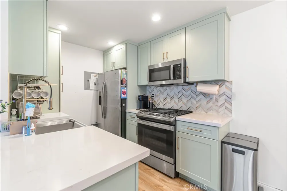 2890 E Artesia #60 Long Beach, CA 90805
