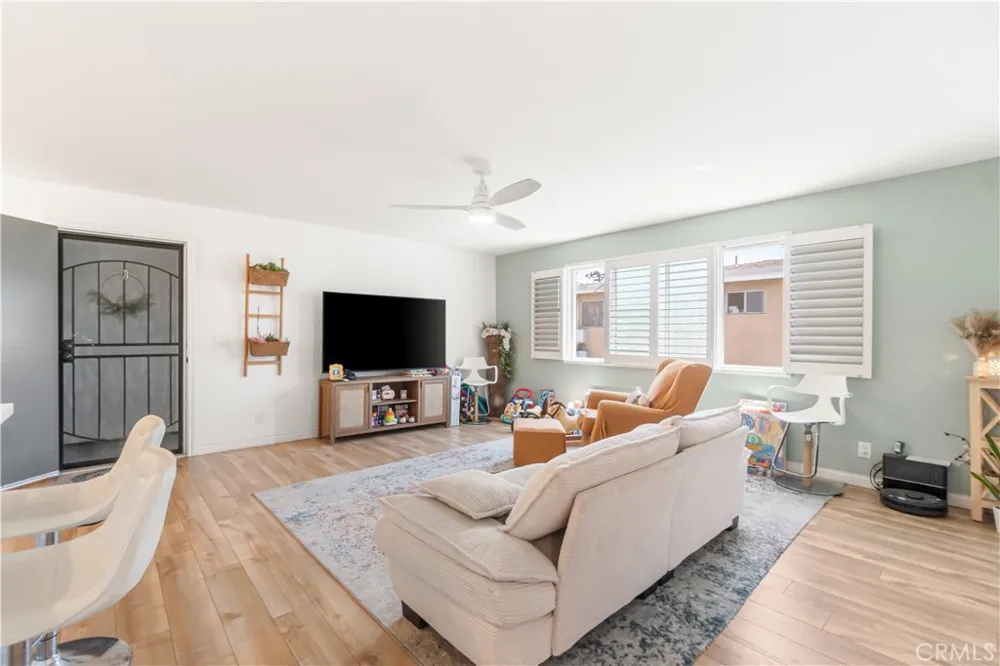 2890 E Artesia #60 Long Beach, CA 90805