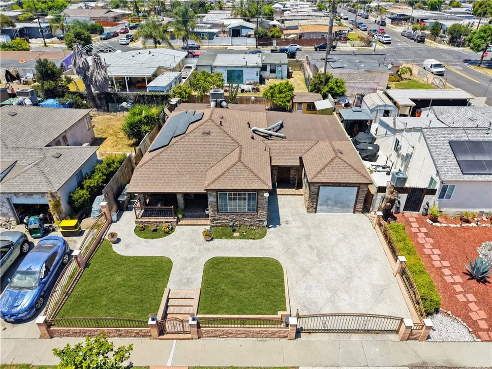 1307 S Cliveden Compton, CA 90220