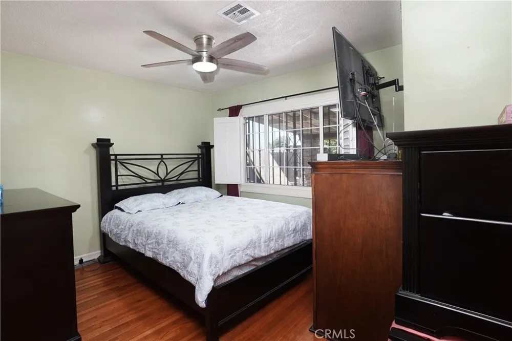 1307 S Cliveden Compton, CA 90220