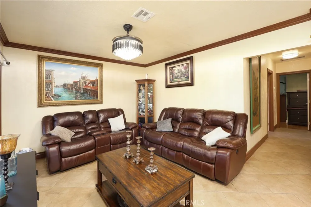 1307 S Cliveden Compton, CA 90220