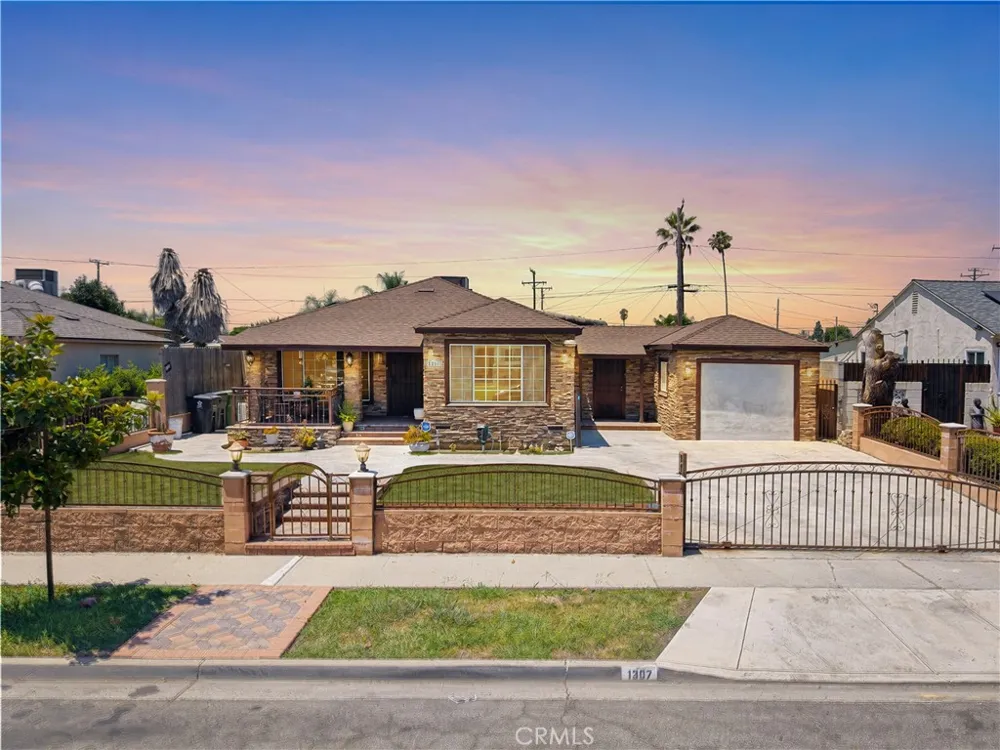 1307 S Cliveden Compton, CA 90220