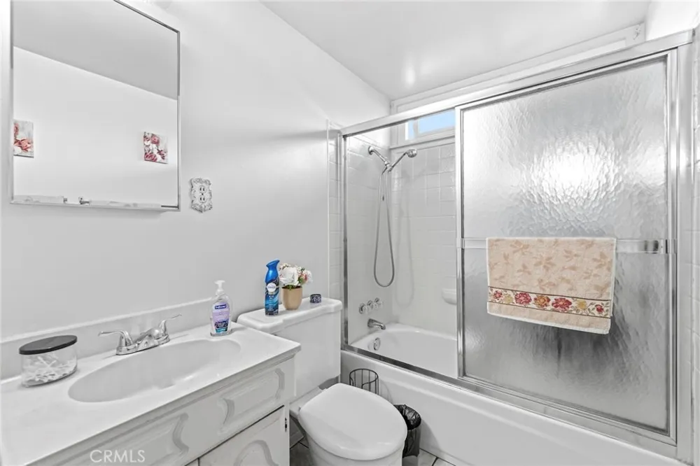 13748 Temple La Puente, CA 91746