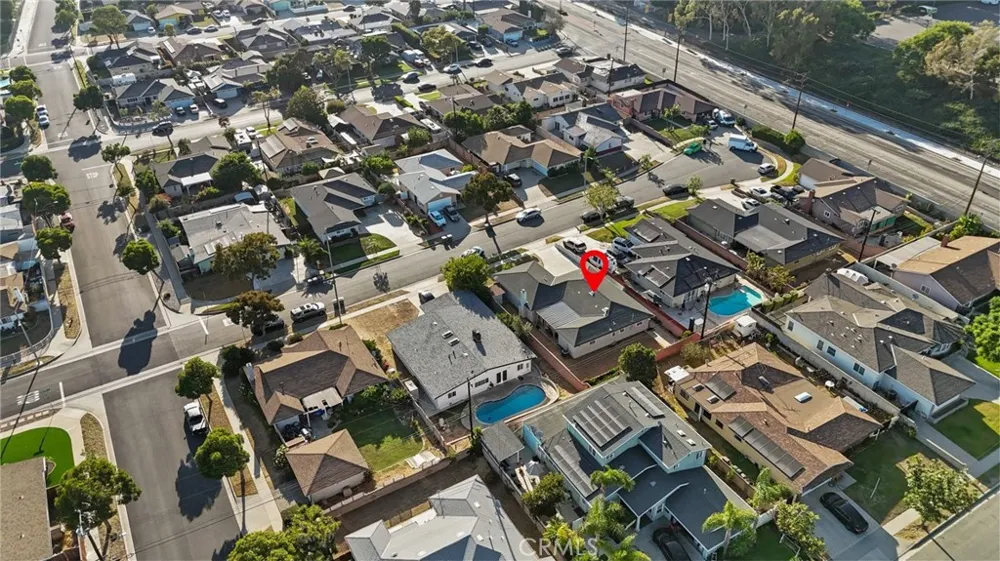 19102 Enslow Carson, CA 90746