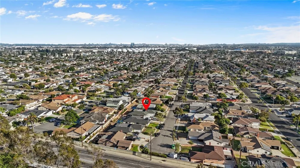 19102 Enslow Carson, CA 90746