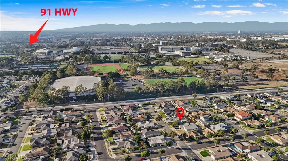 19102 Enslow Carson, CA 90746