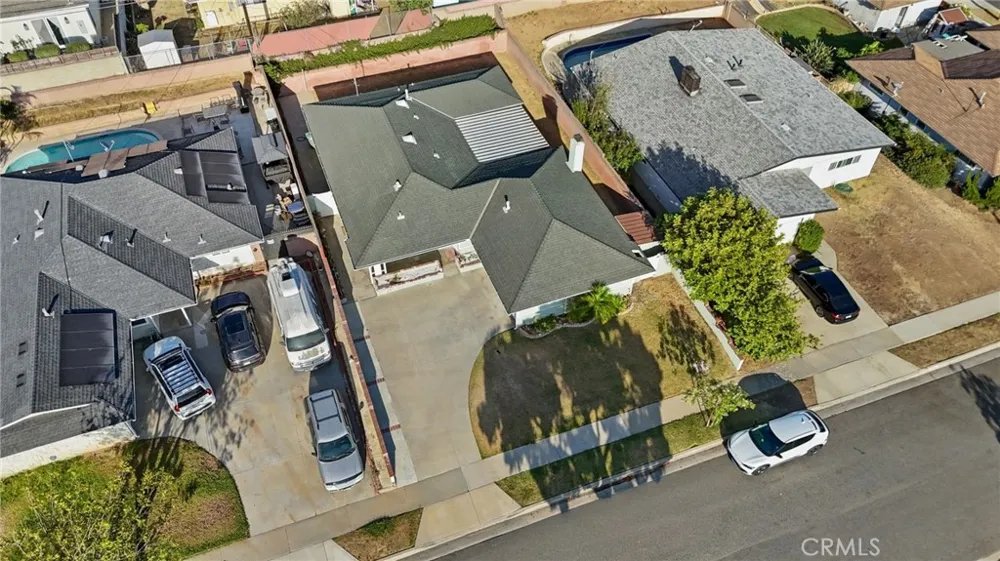 19102 Enslow Carson, CA 90746